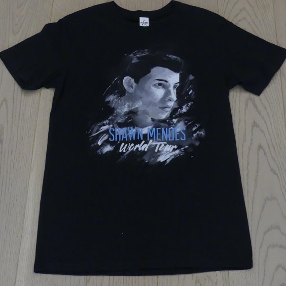 Shawn Mendes World Tour 2016 Concert Black Medium T-Shirt - Picture 1 of 4